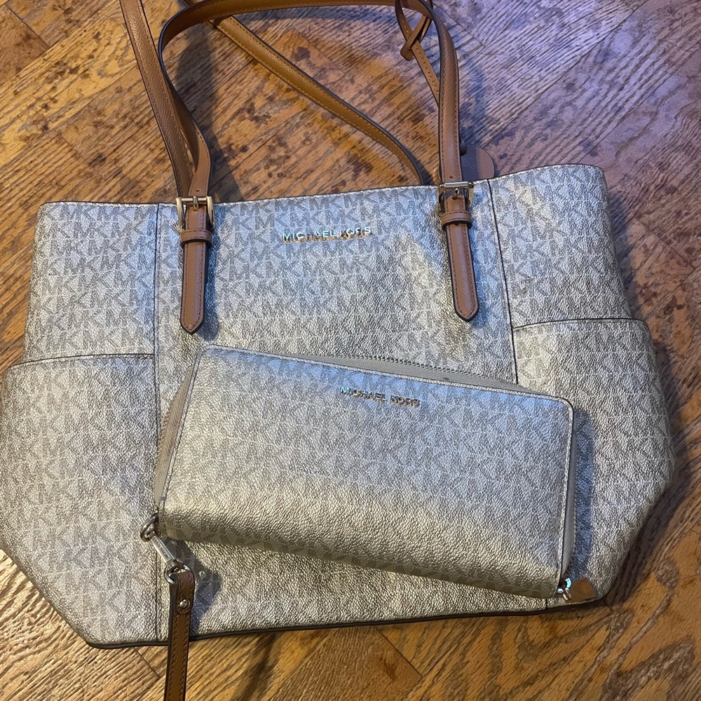 Michael Kors Set